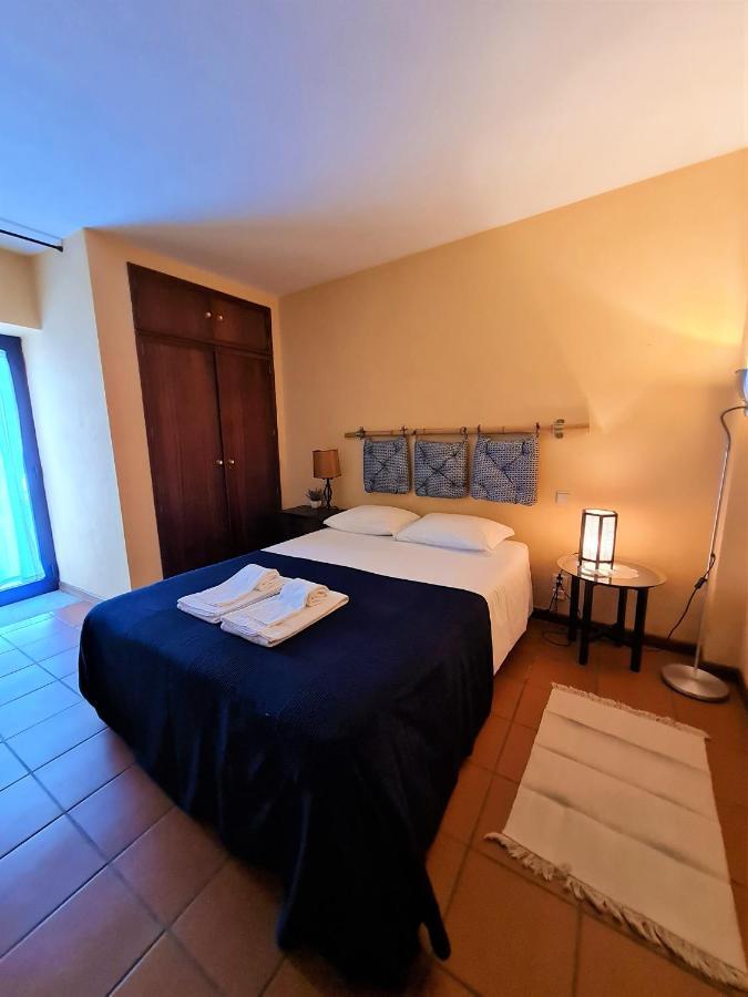 Out Of Town Hostel Castelo de Paiva Exterior photo